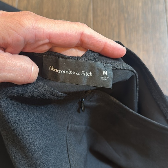 Abercrombie & Fitch Asymmetrical One-Shoulder Jumpsuit Size Medium Black‎ - Picture 8 of 9